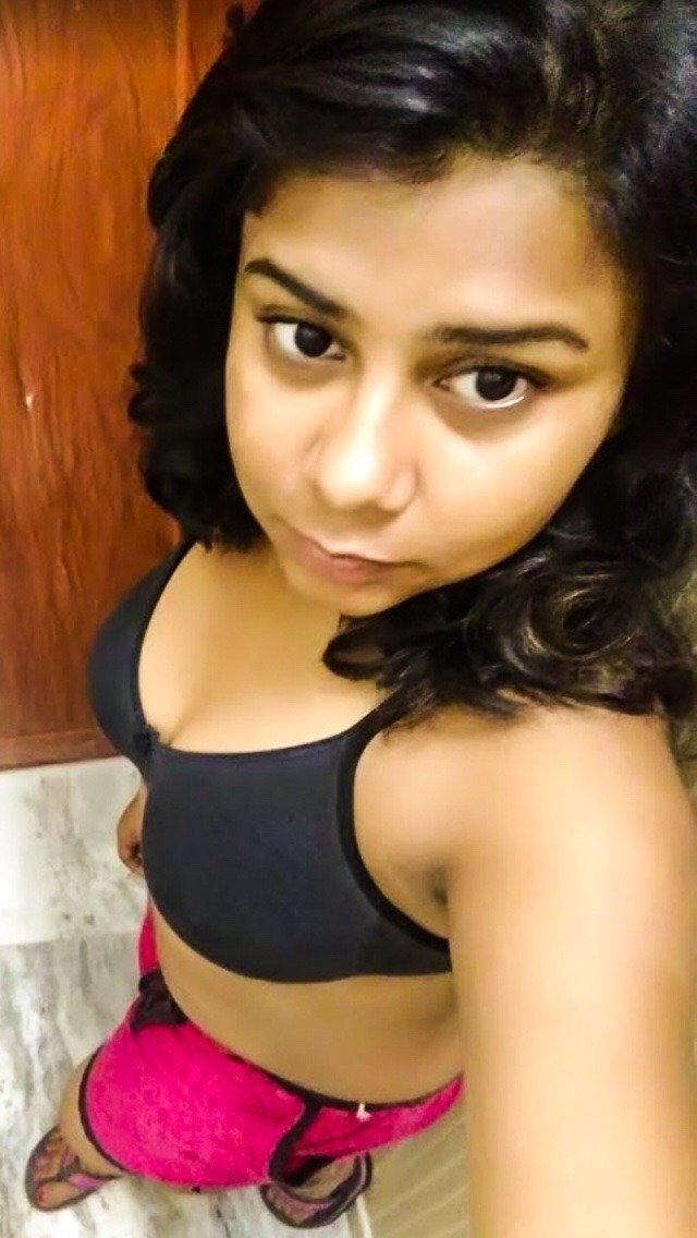 AMIRA SAYANG TETEK BESAR NRI 🇮🇳🇧🇩 #G3LE5I76