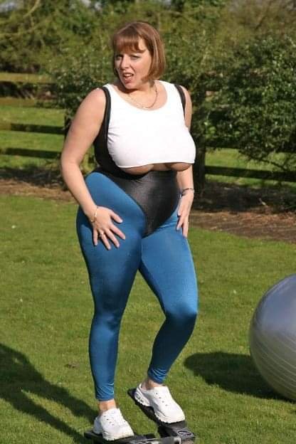 Madura muy sensual y con unas ganas de coger😈🦊🤤💦💦 #1RtMSpXr