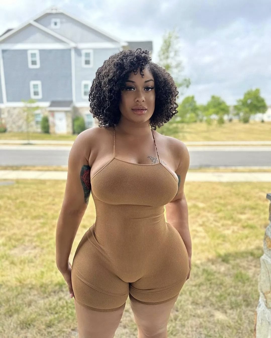 I just love curvy women #DjIUib6K