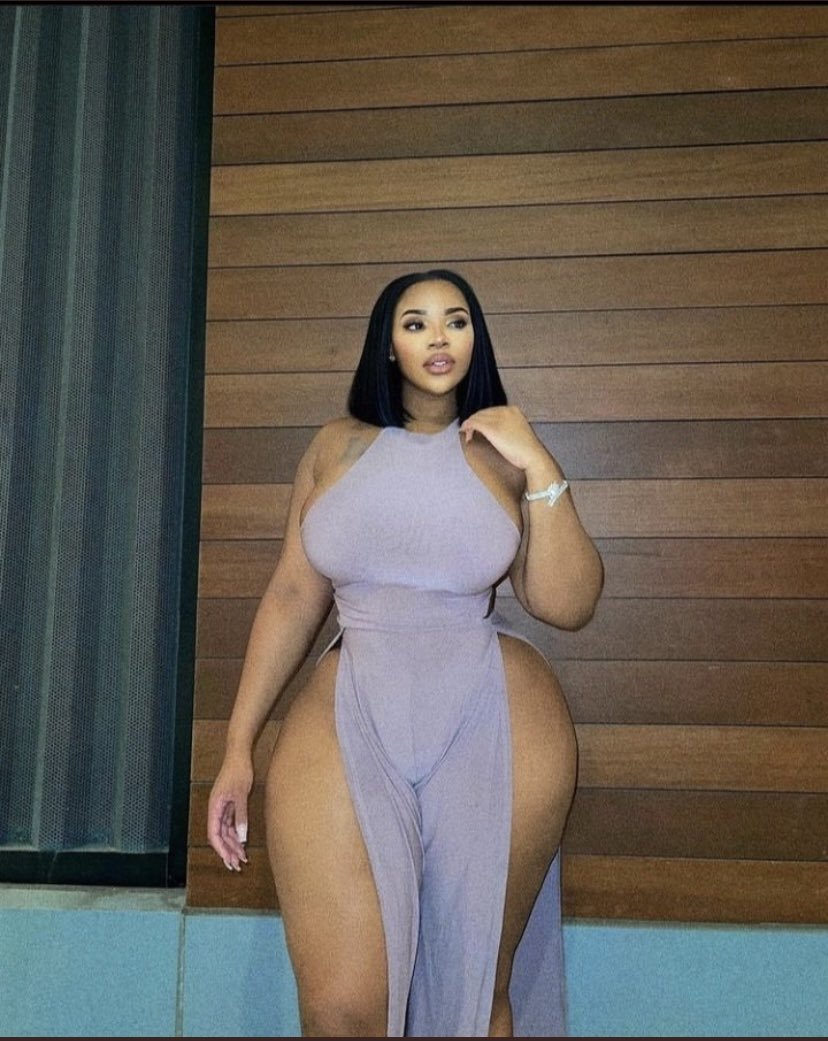 I just love curvy women #EdsJ4Zky