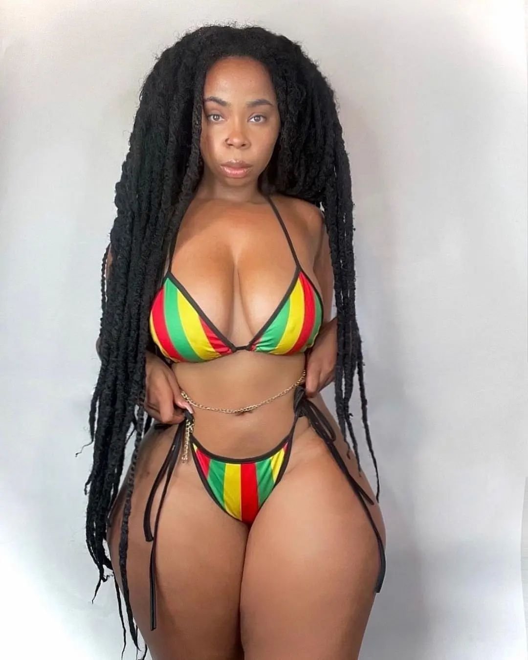 I just love curvy women #ewZ6Jyr4