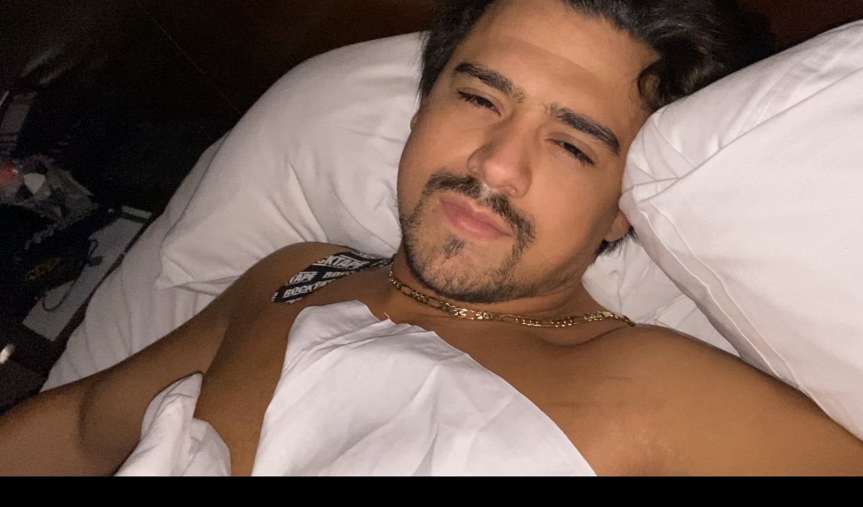 angel garza #zRO2peaw