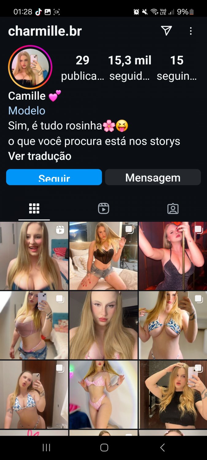 Loira Muito Linda e gostosa se divertindo em live #jSskArXi