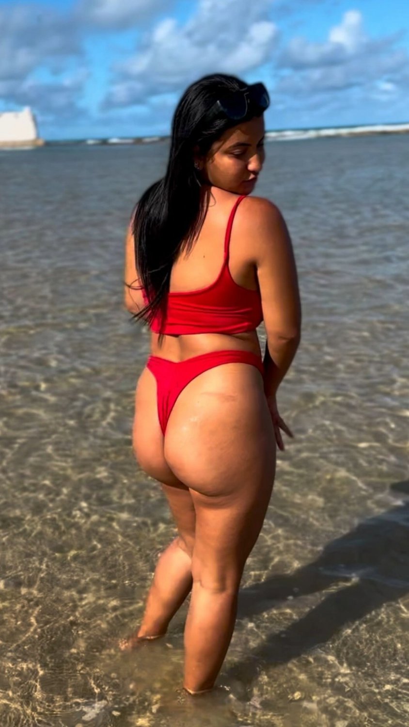 Elliane KWAI #faWu0QzJ