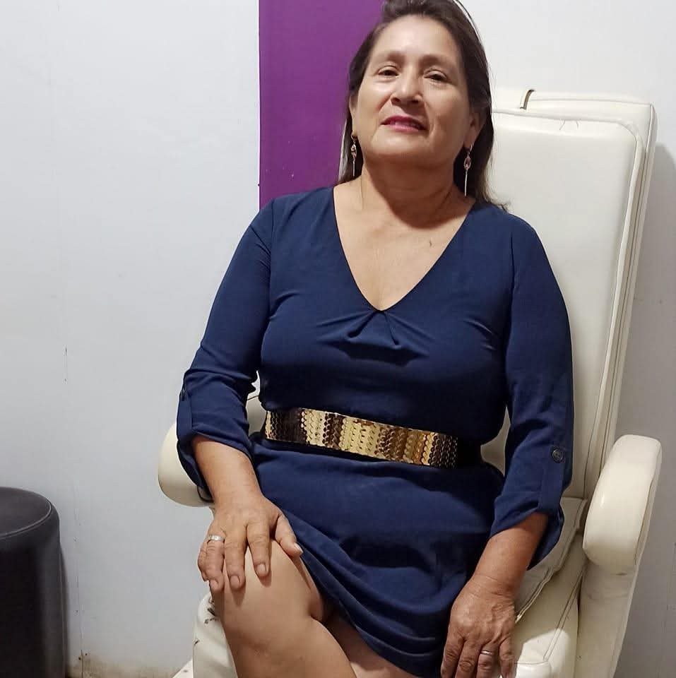 MI NOVIA LUCERO NO SABE QUE MI AMANTE ES SU MAMA 😍 AMBAS TIENEN CASI LA MISMA CONCHA PROFUNDA. #Nb8P8JB9