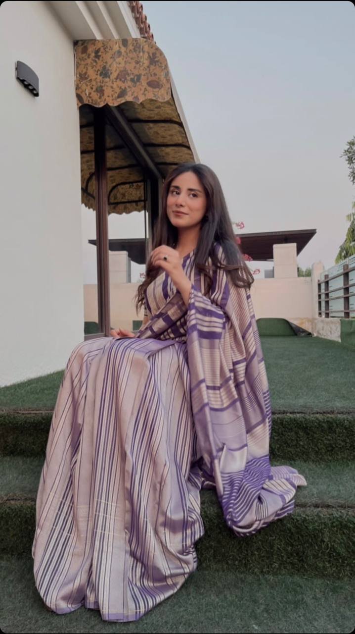 pakistani gf exposed by bf showin off sexy tits, ass and dancing #30H0sA8k