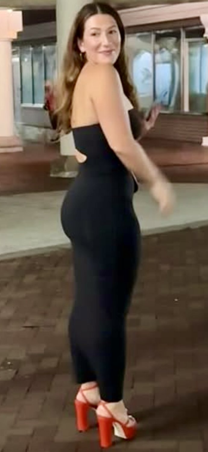 Sexy Curvy Beautiful (Non-Nude) #YRcAFgaP